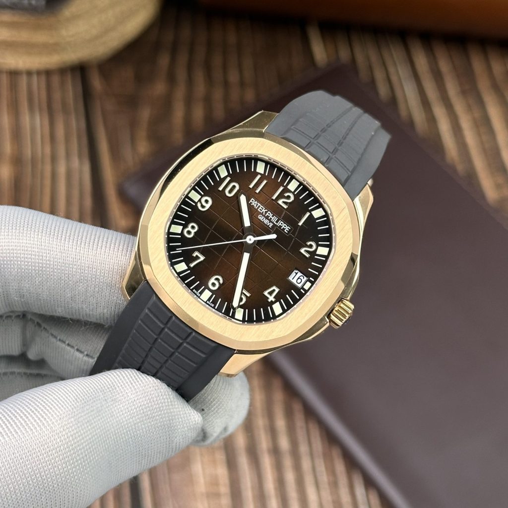 REPLICA PATEK PHILIPPE AQUANAUT RUBBER STRAP