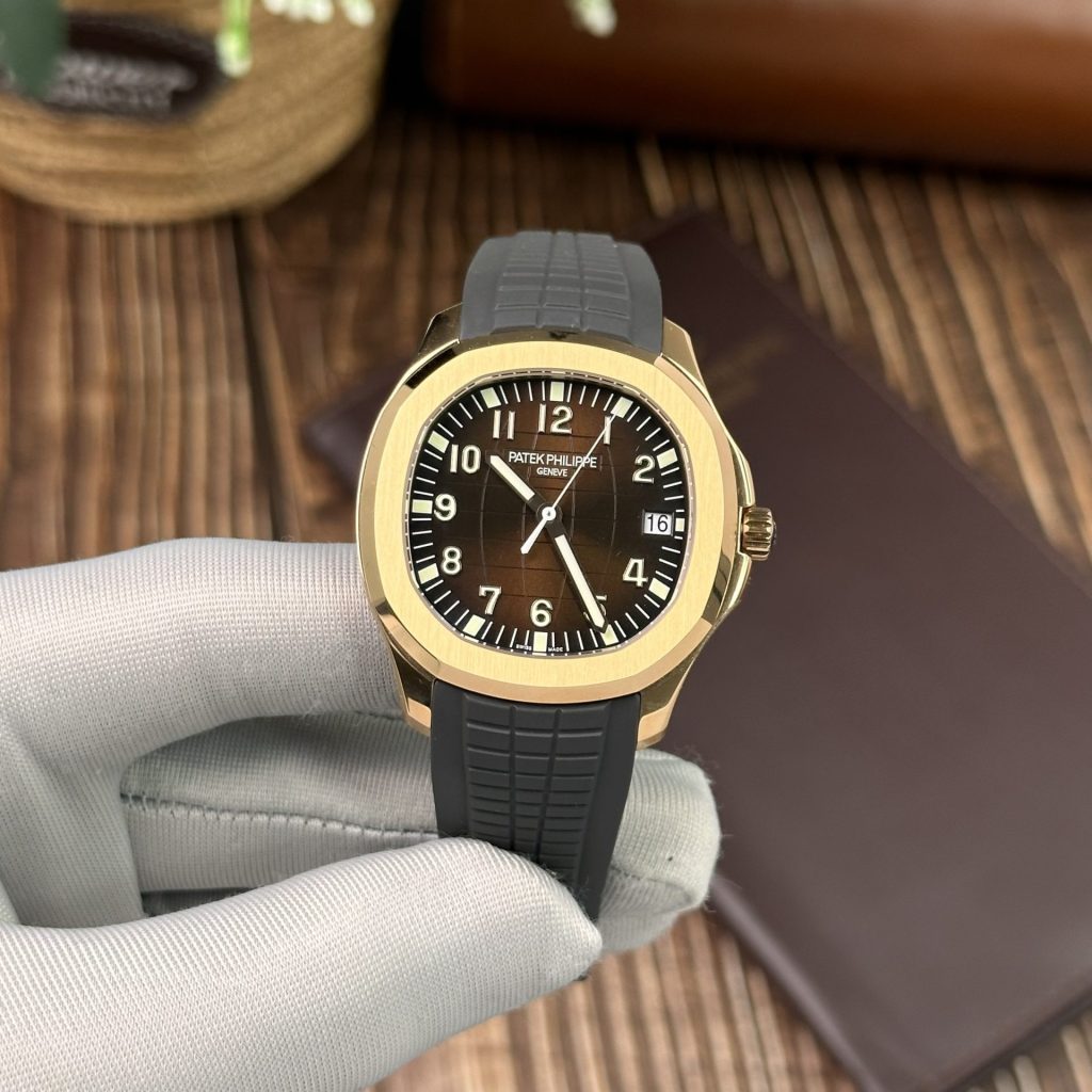 REPLICA PATEK PHILIPPE AQUANAUT RUBBER STRAP