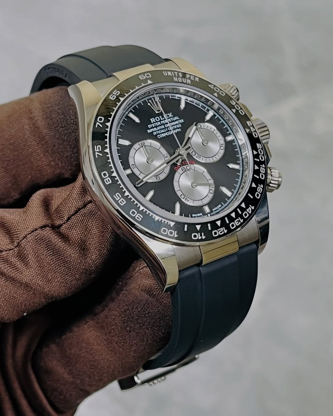 2024 ROLEX COSMOGRAPH DAYTONA WHITE GOLD BLACK DIAL 40MM